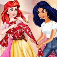 Princesses Shopping Rivals Game